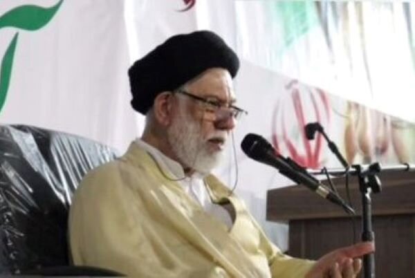 امام جمعه دیر: دشمن باید از منطقه بیرون رانده شود
