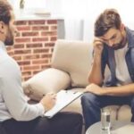 این جمله‌ها را به فرد مضطرب نگویید؛ حالش را بدتر می‌کند