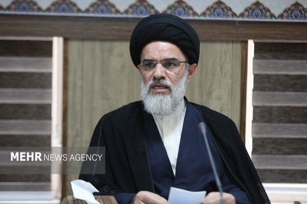 بازدید مدیرکل تبلیغات اسلامی آذربایجان شرقی از هنرستان شهیدمصطفی خمینی