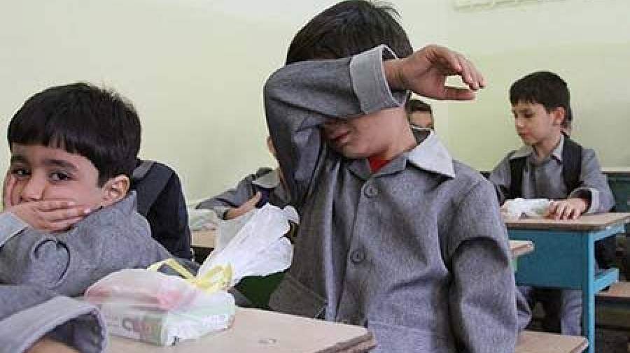 بی‌میلی کودک به مدرسه را عادی و شوخی تلقی نکنید