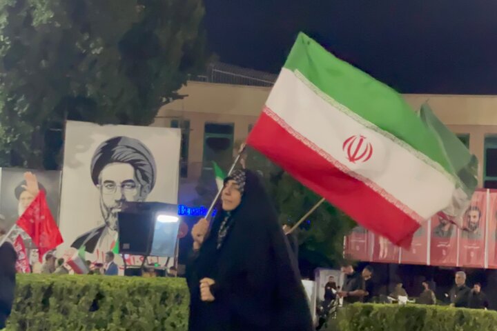 دویست‌ویازدهمین اجتماع شبانه مردم تبریز در خونخواهی رهبر شهید