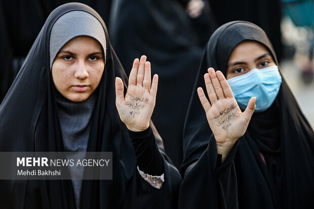 زنجیره انسانی عفاف‌وحجاب در بجنورد