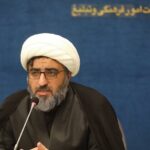 عزت‌زمانی: جوانان و بانوان میدان‌دار فعالیت‌های فرهنگی شوند
