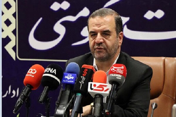 فرهادی:بازار را با بازرس نمی‌توان کنترل کرد؛سامانه‌ها را بهم وصل کنید