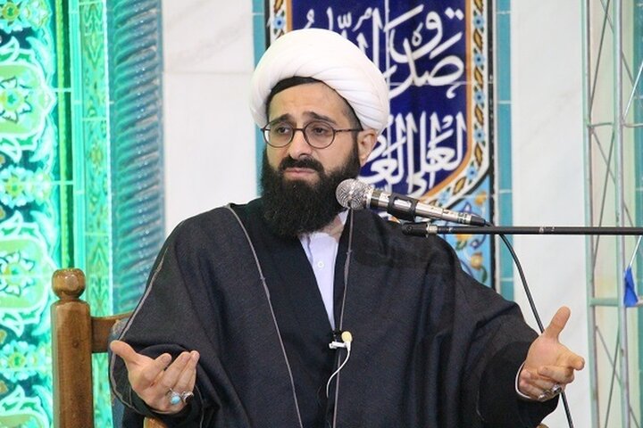 مجتهدزاده: مقاومت تنها راه حفظ استقلال ایران است
