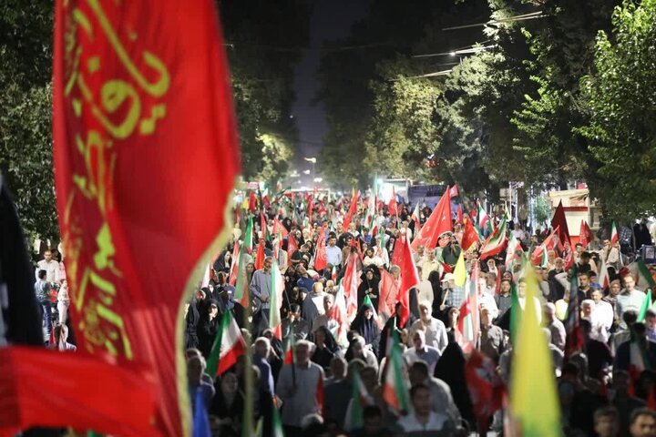 مردم انقلابی ارومیه همچنان پای انقلاب، وطن و رهبری ایستاده‌اند