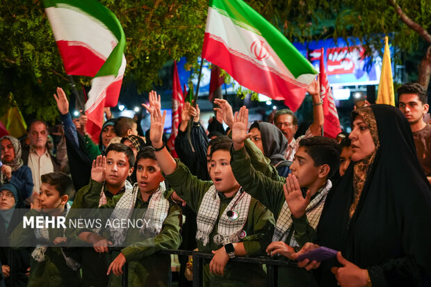 مردم زاهدان در شب ۲۰۵ برای «ایران» گردهم آمدند