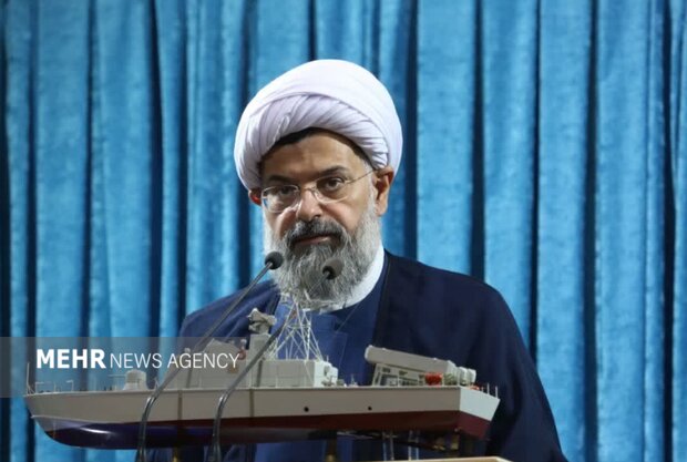مطالبه امام جمعه دشتی برای بررسی قبوض آب و برق