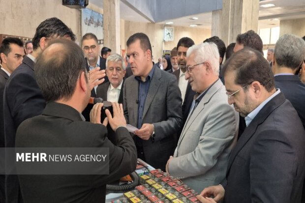 معاون علمی رئیس‌جمهور از نمایشگاه محصولات دانش‌بنیان بجنورد بازدید کرد