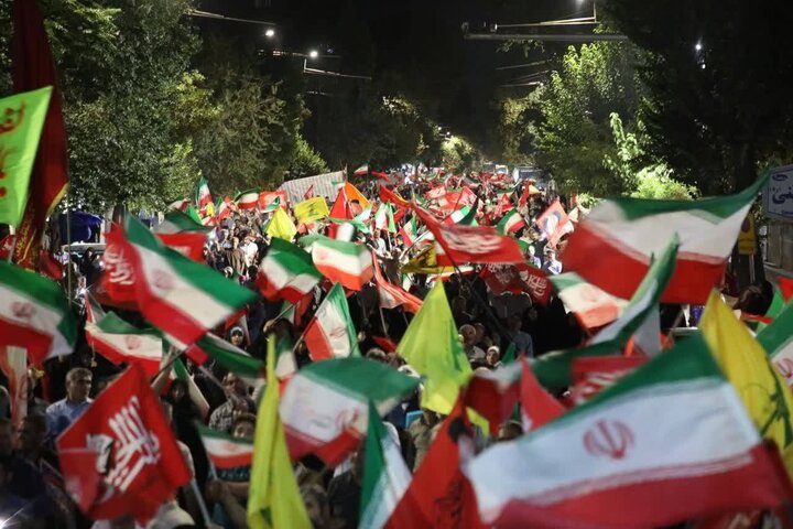 نمایش اتحاد و اقتدار مردم ارومیه در تداوم حمایت از نیروهای مسلح