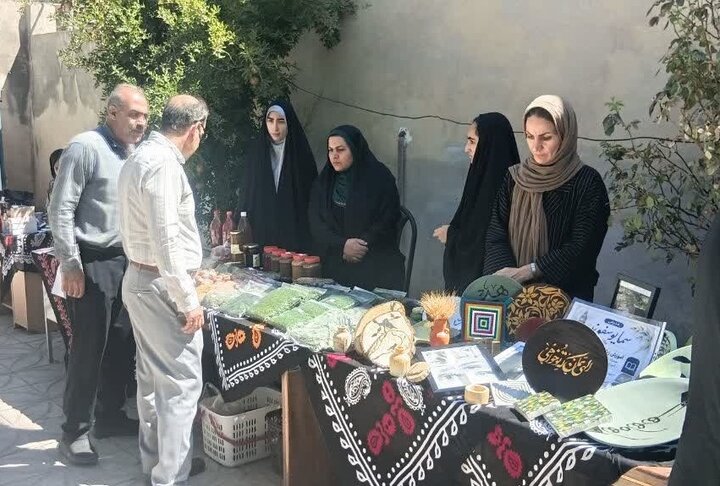 نمایشگاه محصولات خانگی چگنی فرصتی برای حمایت از تولید و اشتغال‌زایی