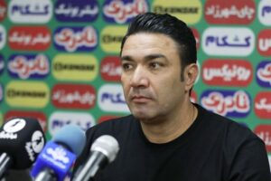 نکونام: با تمرکز بالا به مصاف استقلال خوزستان می‌رویم