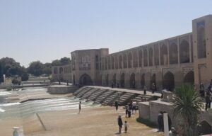 هوای سالم اصفهان قابل قبول است