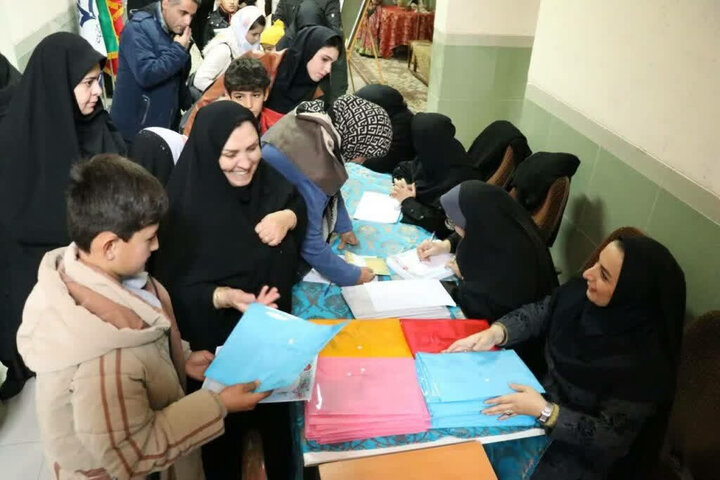 وضعیت ثبتنام در مدارس قم؛از گلایه والدین تا محدودیتهای آموزش و پرورش وضعیت ثبتنام در مدارس قم؛از گلایه والدین تا محدودیتهای آموزش و پرورش