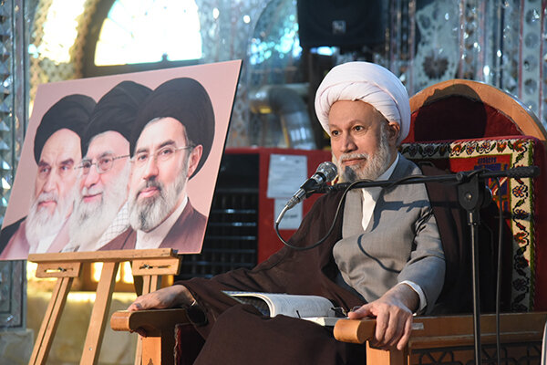 آیت‌الله دژکام: ایمان واقعی در میدان ایستادگی معنا پیدا می‌کند