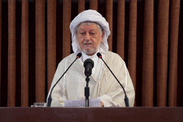 امام جمعه پاوه: مواضع متناقض آمریکا قابل اتکا نیست