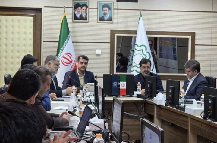 بهنام‌جو: پروژه‌های ریلی قم با جدیت بیشتری پیگیری می‌شود