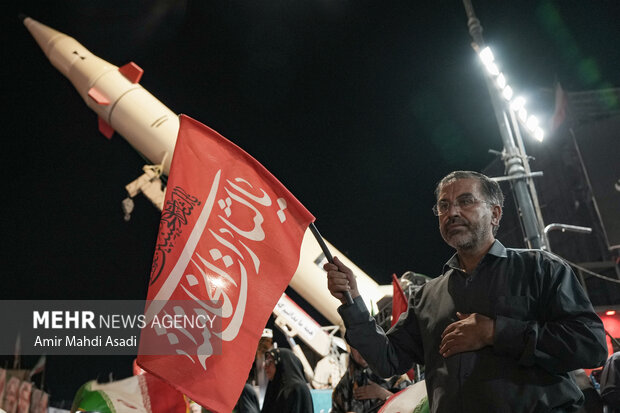 تجمع مردمان «خورشید ولایت» در شب ۲۱۸