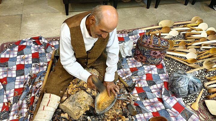 صنایعدستی مازندران در تنگنای فراموشی؛ میراثی که هنوز نفس میکشد صنایعدستی مازندران در تنگنای فراموشی؛ میراثی که هنوز نفس میکشد