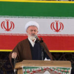 مطالبه امام جمعه شاهرود از دولت؛ مهار گرانی‌ها در اولویت باشد