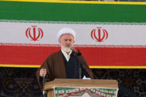 مطالبه امام جمعه شاهرود از دولت؛ مهار گرانی‌ها در اولویت باشد