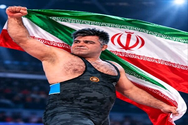 پورذهبی قهرمانی کشتیگیر بیجاری درمسابقات جهانی پیشکسوتان را تبریک گفت پورذهبی قهرمانی کشتیگیر بیجاری درمسابقات جهانی پیشکسوتان را تبریک گفت